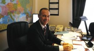 483d7c561f74f4558a5c6ee16a38117d